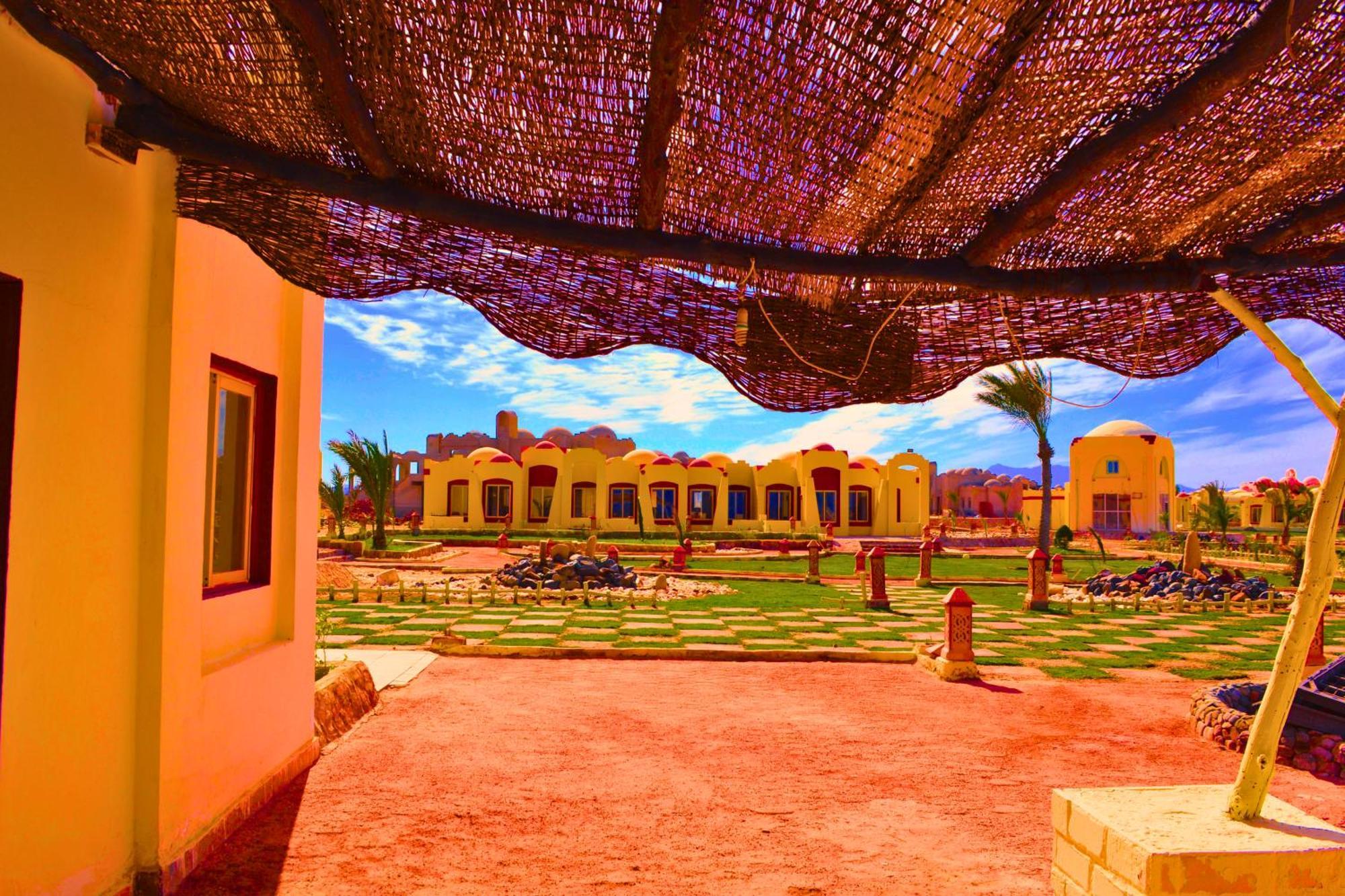 Hostmark Zabargad Beach Resort Abu Ghusun Exterior photo