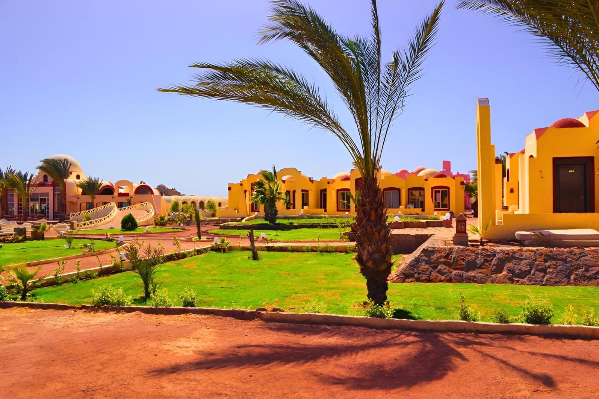 Hostmark Zabargad Beach Resort Abu Ghusun Exterior photo