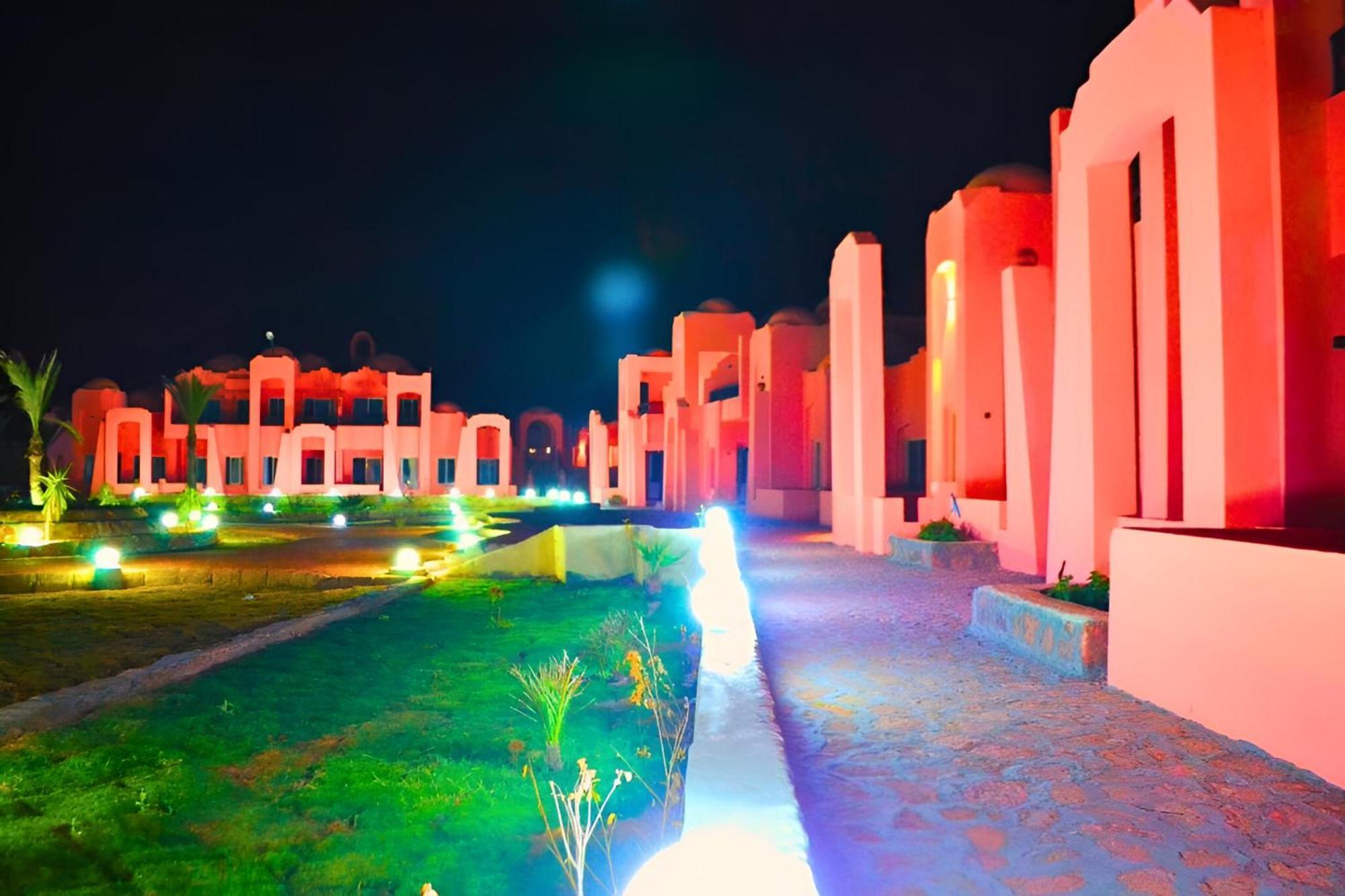 Hostmark Zabargad Beach Resort Abu Ghusun Exterior photo
