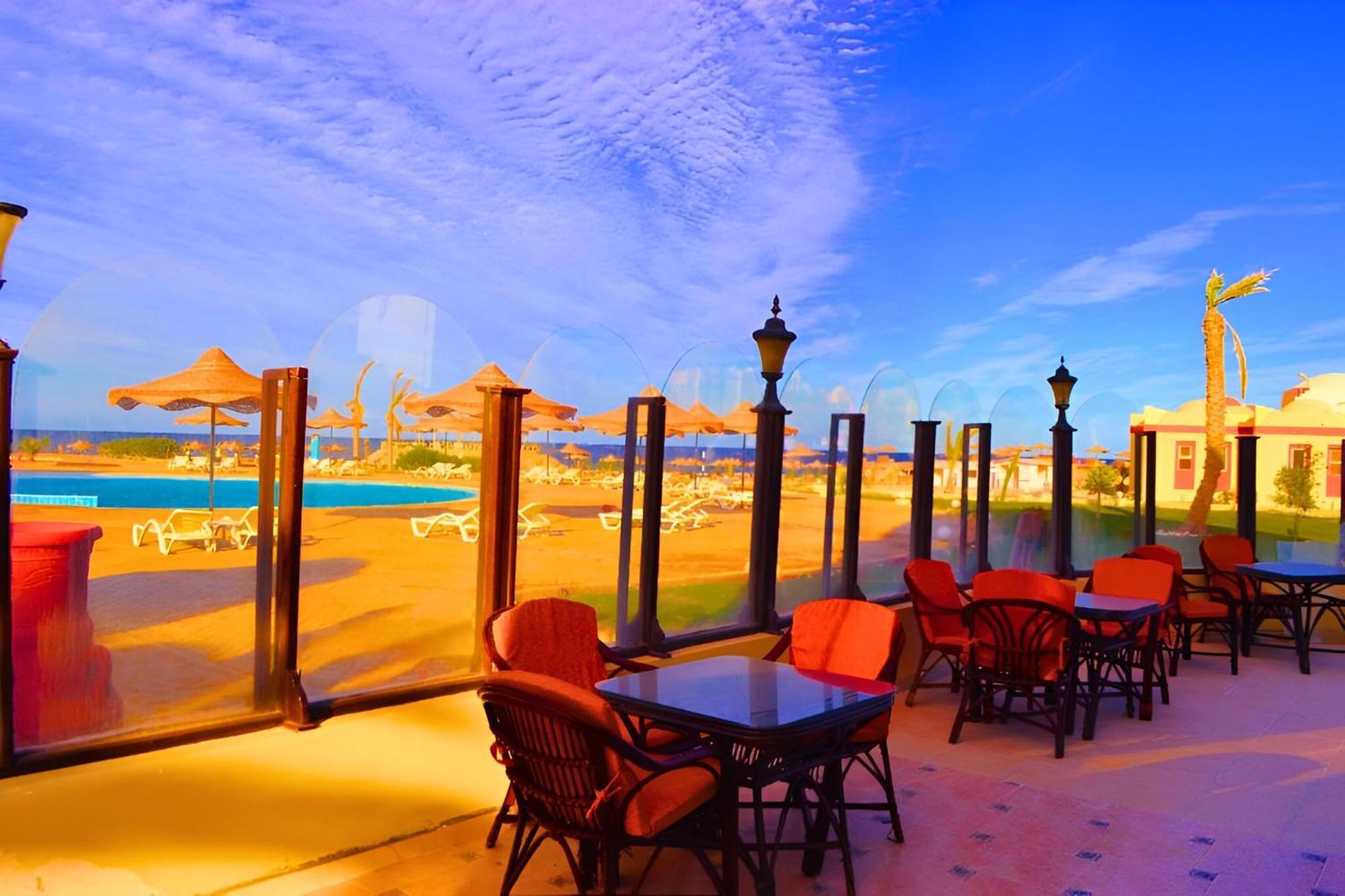 Hostmark Zabargad Beach Resort Abu Ghusun Exterior photo